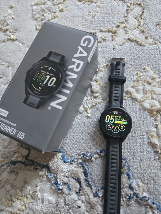 Garmin forerunner 165 (AMOLED)