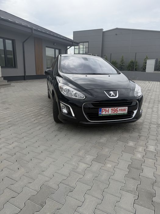 Peugeot 308 1.6 THP Allure – 2012 – 238.800 km