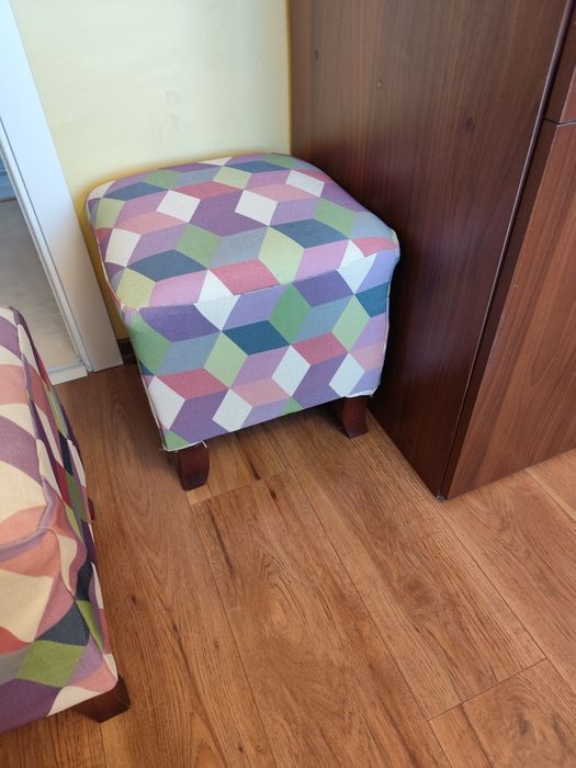 Две табуретки 40х40х40