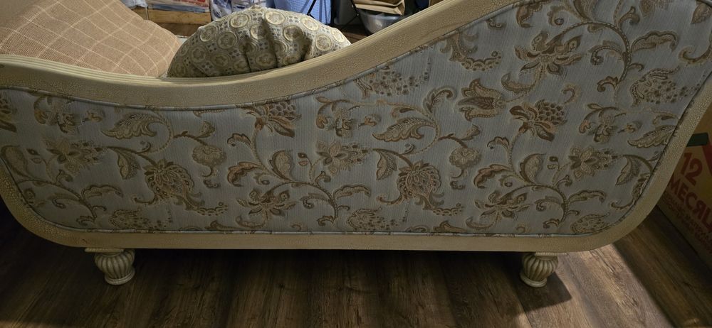 Диван, софа Италия