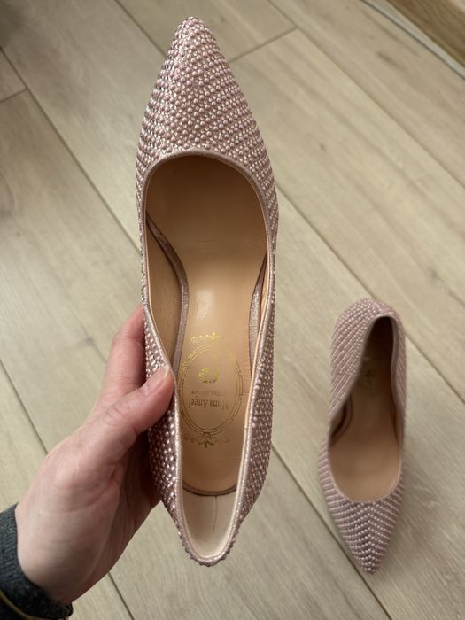 Туфли стразные новые 37 размер