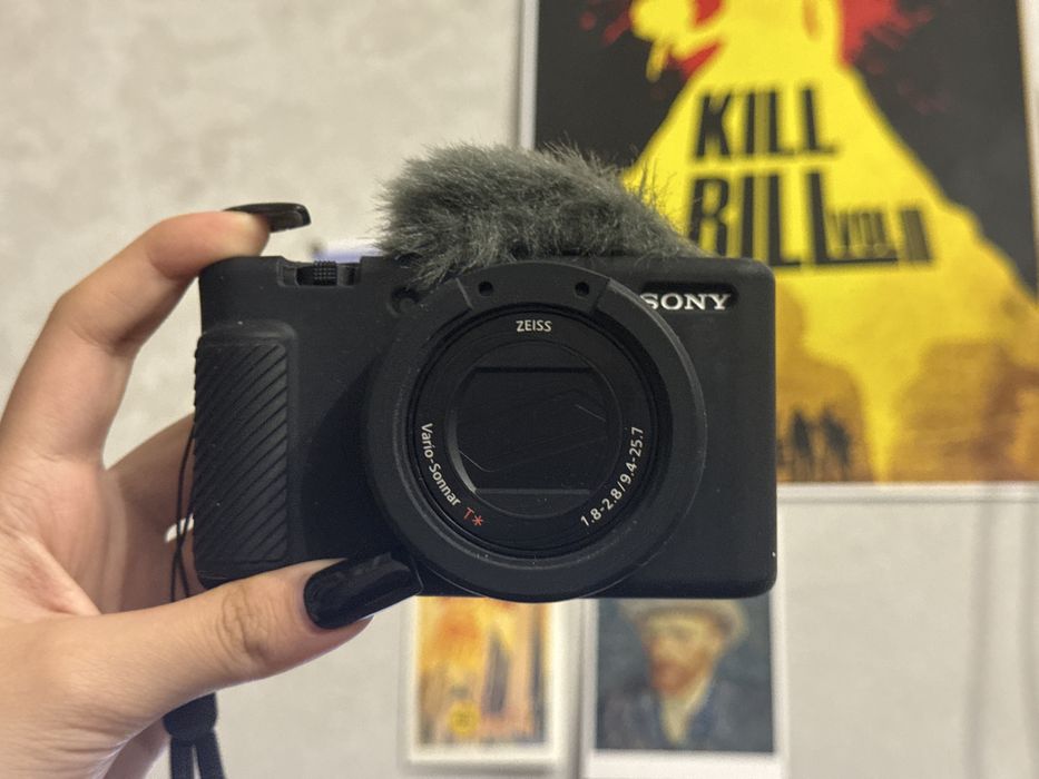 Продаю камеру Sony ZV-1