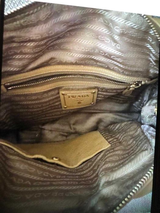 Vând geantă Prada originală