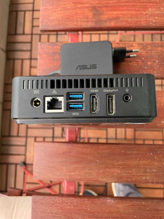 Mini PC Asus Chromebox CN62 – Celeron / 4GB RAM / SSD 250GB –Peste Raspberry Pi, Consum ~6W