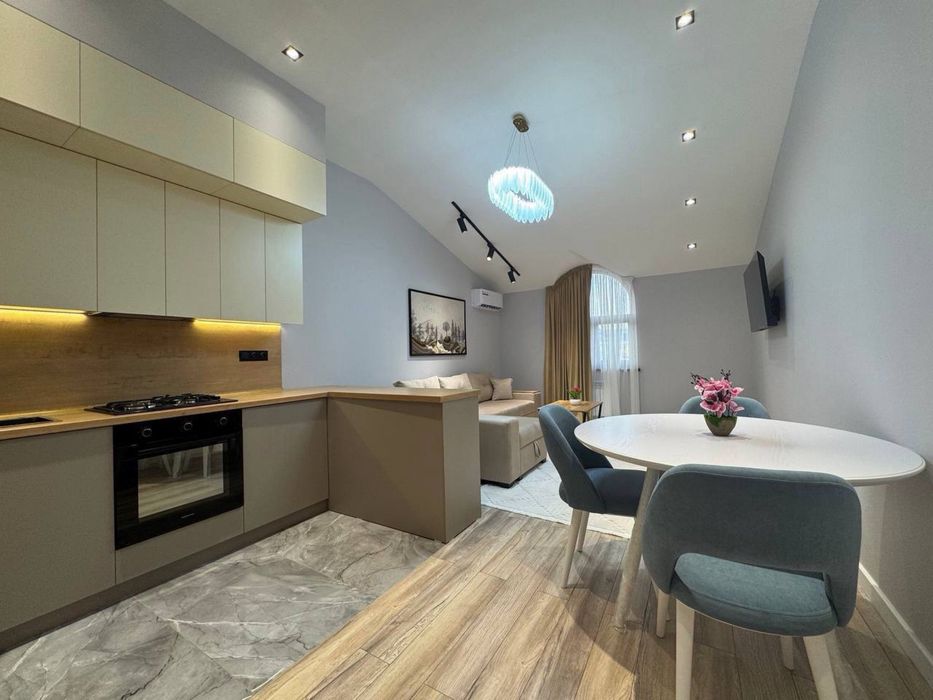 Срочно!!! Продается 2/10/10 в ЖК Poytaht Gavhari! ЦЕНТР ГОРОДА!