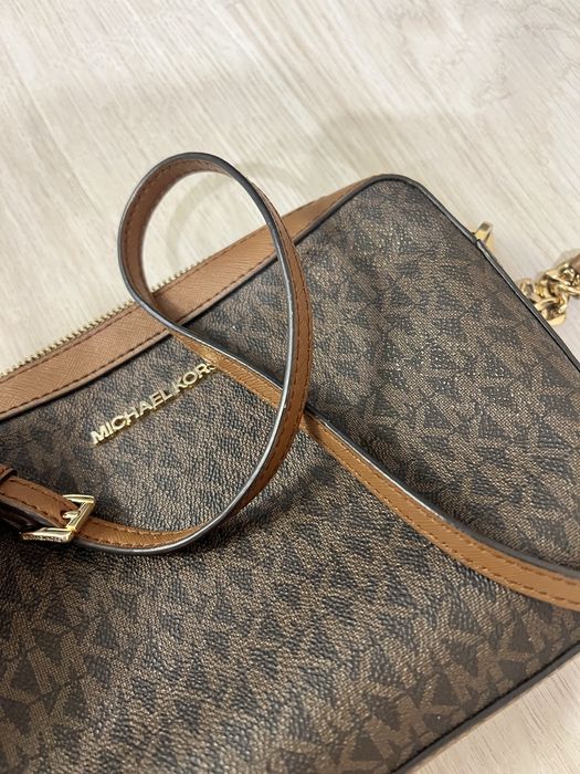Продам сумку michael kors