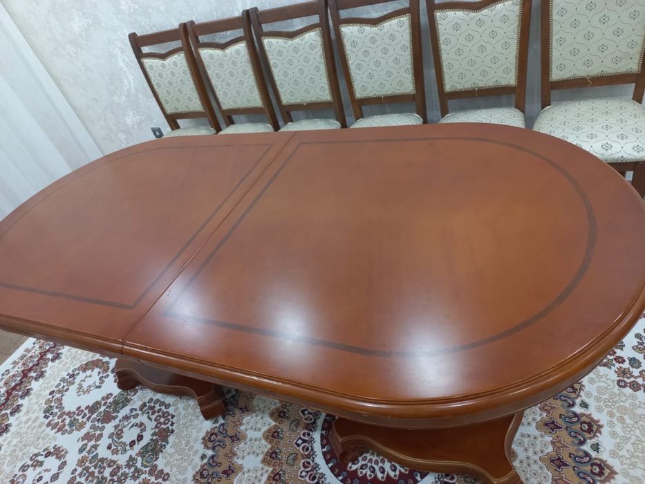 Продам стол в отличном состоянии