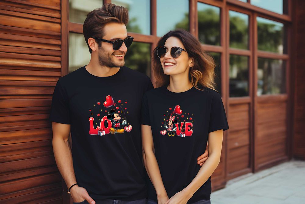 Тениски за двойки. Тениски за Свети Валентин, LOVE