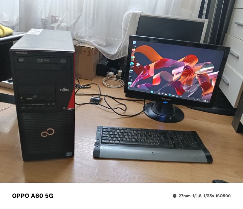 Workstation Fujitsu Siemens W530 (i5)