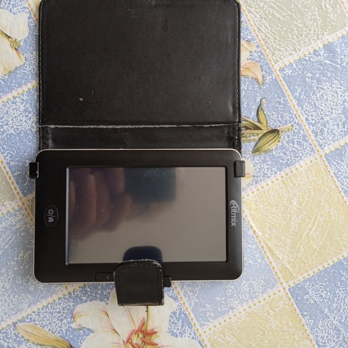 Электронная книга Ritmix-330