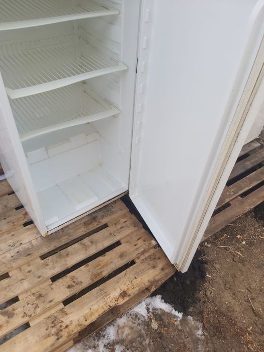 Frigider mărime medie