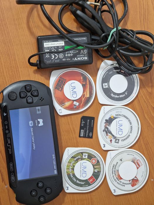 PlayStation Potable PSP Street e1004 modat