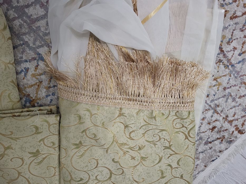 Продам шторы с ламбрикеном