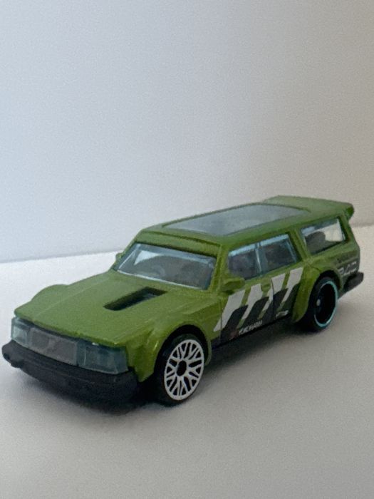 Машинки из Hot wheels