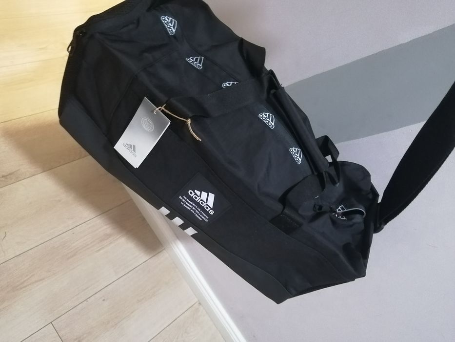 Geanta adidas noua