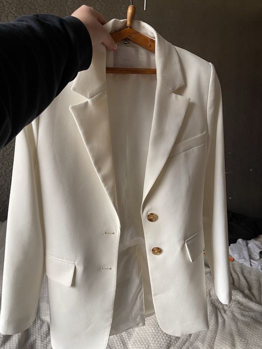 Пиджак Mango в идеальном состоянии