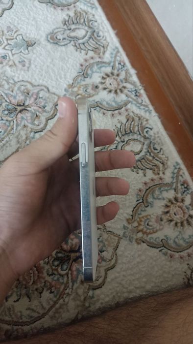 Продается Iphone 12 pro 79%емксоть белового цвета