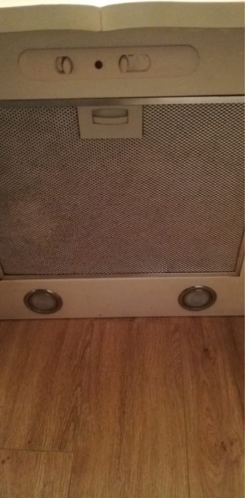 Современная богатая вытяжка