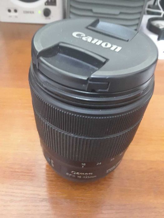 Объектив Canon EF-S 18-135mm f/3.5-5.6 IS nano USM