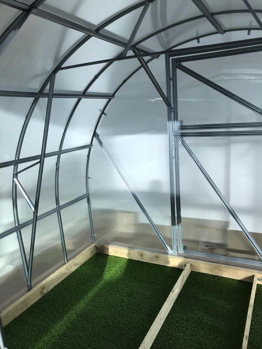 Теплица из поликарбоната