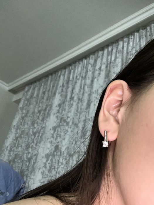 Продам золотые серьги 585 пробы, 3,4 г