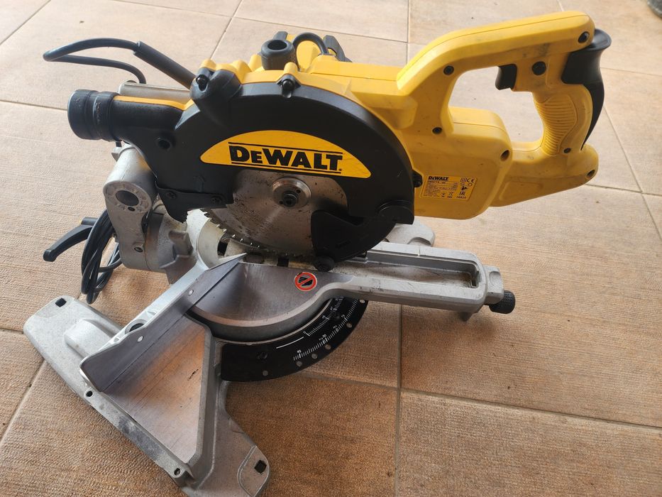 Vand scule dewalt