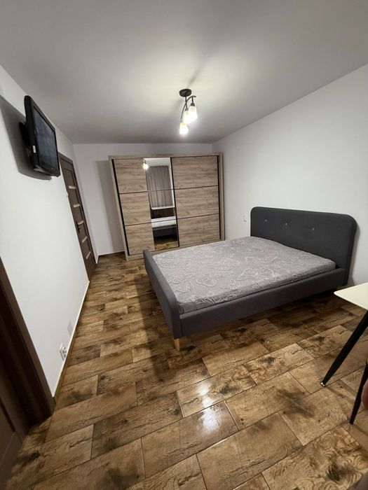 Garsoniera de închiriat