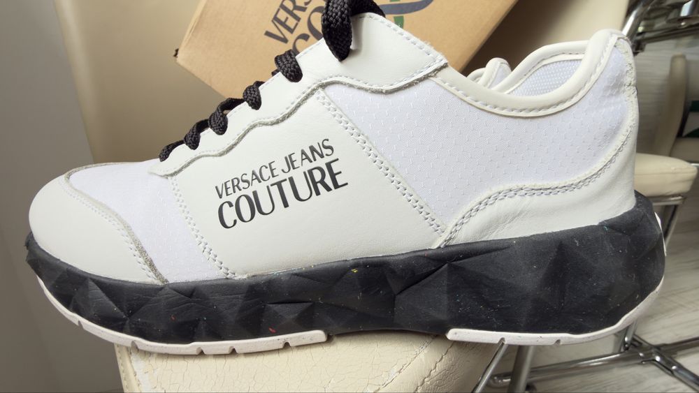 Adidasi Verssace Jeanse Couture