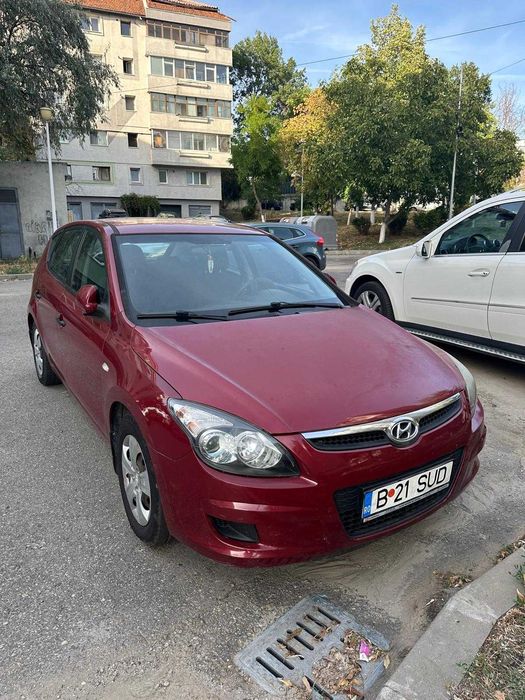 Hyiundai I 30  , primul proprietar; achizitionata in romania