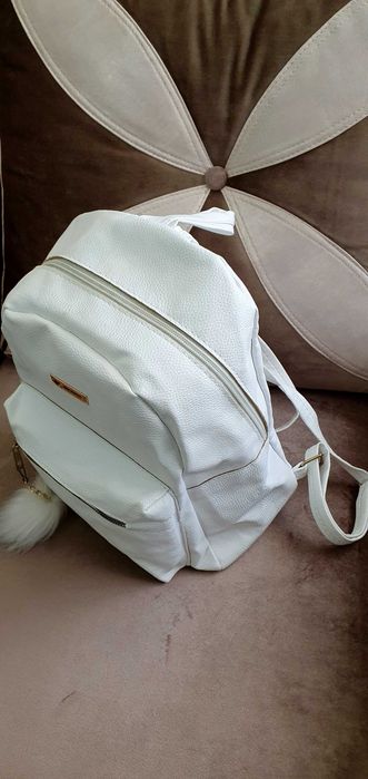 Rucsac de culoare albă din înlocuitor piele - marca FASHION