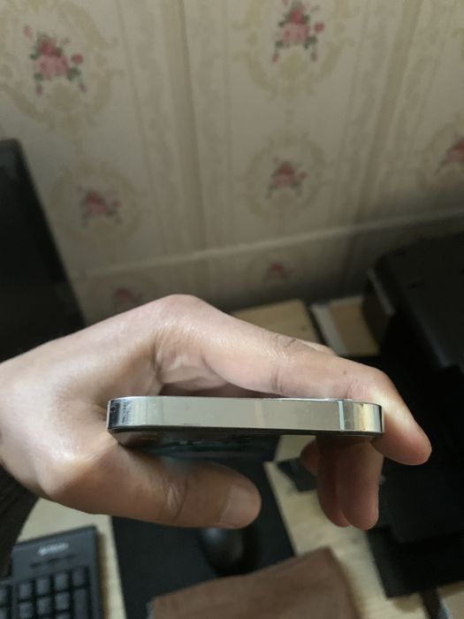 Iphone 12pro…………