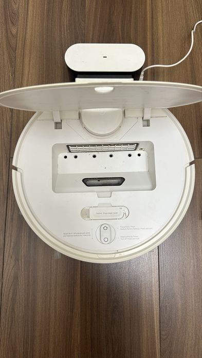 Продам робот пылесос