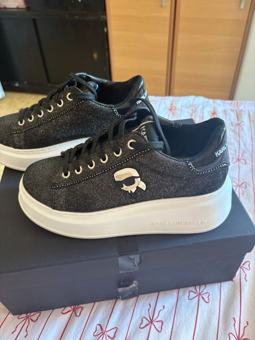 Маратонки Karl.