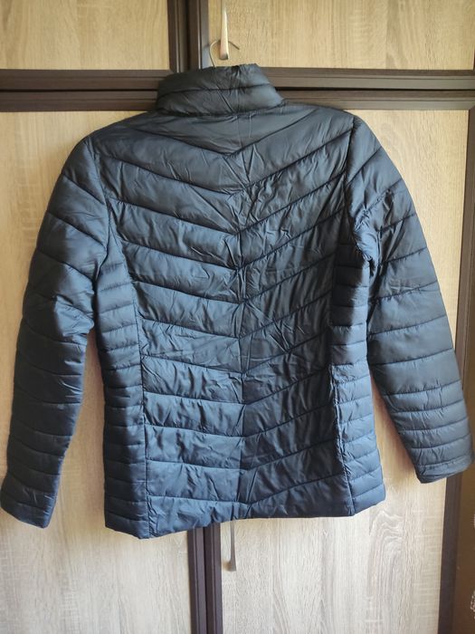 Дамски преходни якета