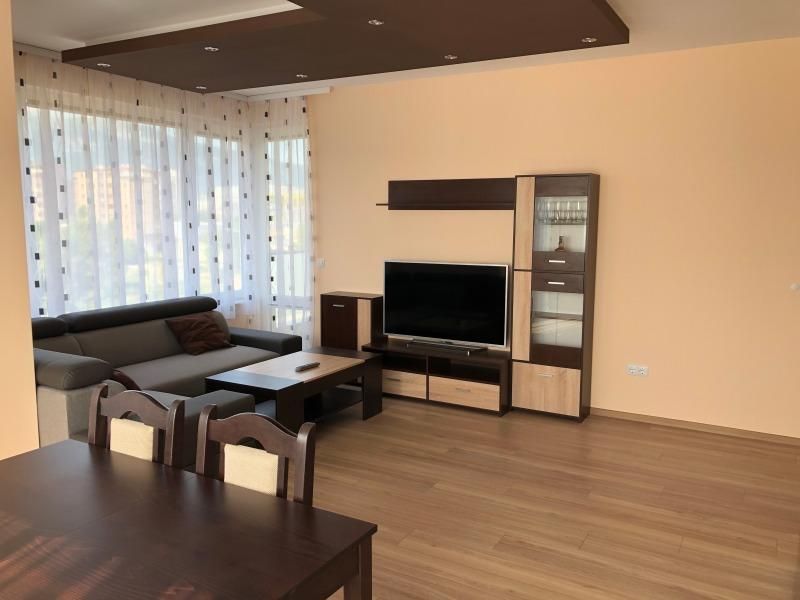 Дава се под наем Тристаен апартамент в София, Младост 1А - 109 кв.м за 800 € - Снимка #2