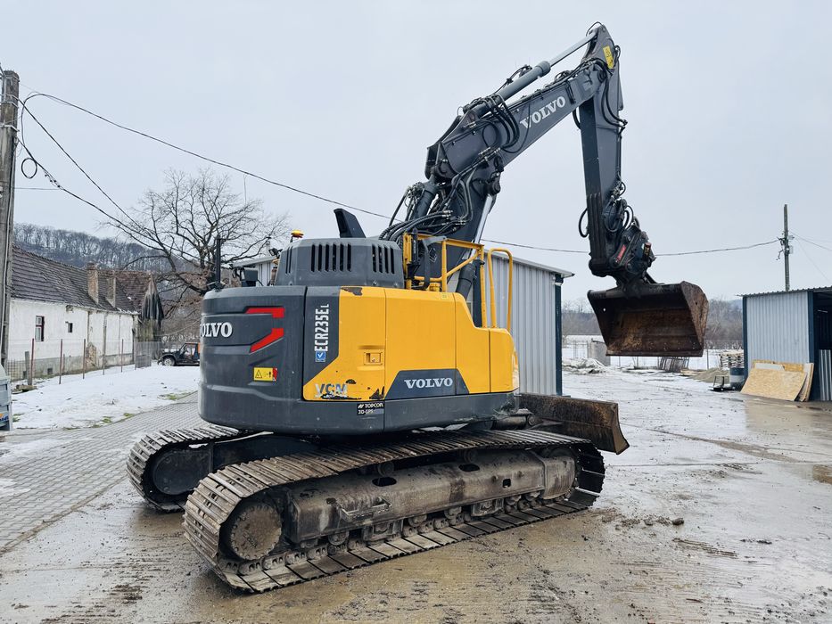 Excavator senile cu lama Volvo ECR 235 EL, an 2015, 26 tone, 3 cupe !
