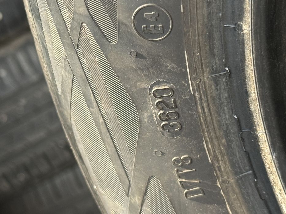205/55/16 - Continental