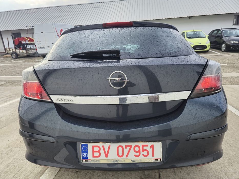 Opel Astra GTC 2009 // 1.4 Benzina// Stare foarte buna