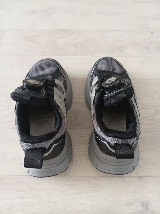 Кроссовки детские 28 29 размер