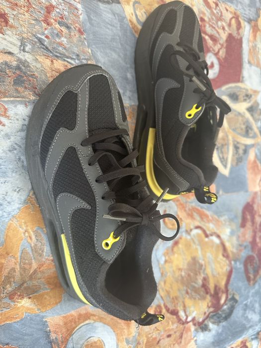 Анцунг BMW,Маратонки и сандали Nike