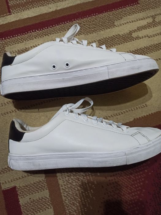 Мужские кроссовки  Kajila,.H&M и др