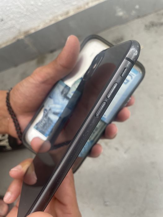 Iphone 11 емкость 75% родные