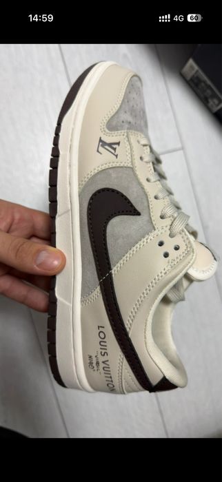 Adidasi Nike Dunk Low