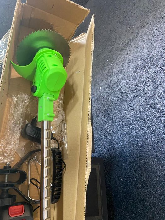 Motocoasa electrica cu 2 Acumulatori 24V Autonomie 4 ore 4000 MAH