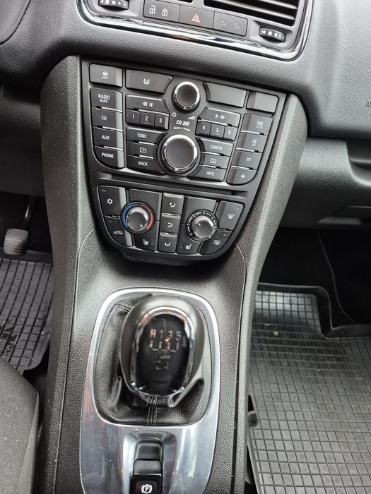 Opel Meriva b 1.4 mpi 100cp, E5 ,pentru pretențioși.