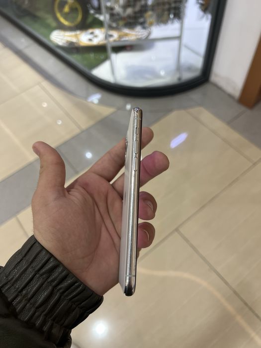 Iphone 11 pro 64gb srochno