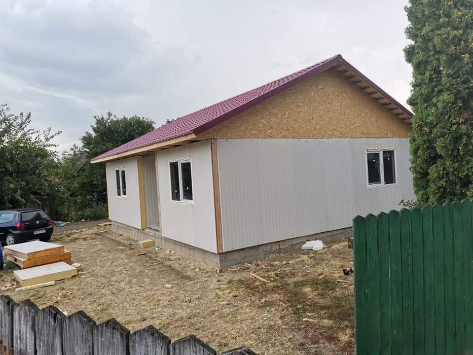 Vând containere de locuit