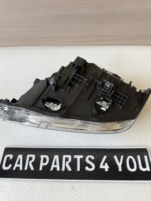 Фар десен BMW F30 Adaptive LED БМВ Ф30 Перфектен