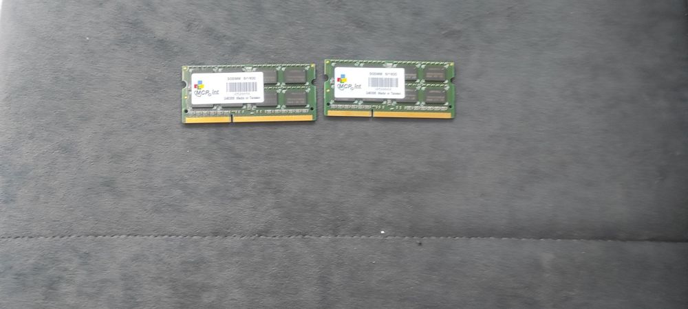DDR3L 8гб две штуки