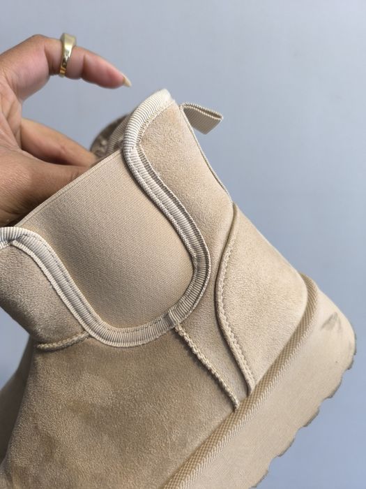 Велурени боти  с висока платформа